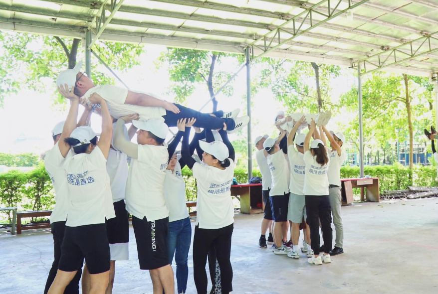 廣州拓展游戲-舉胖子