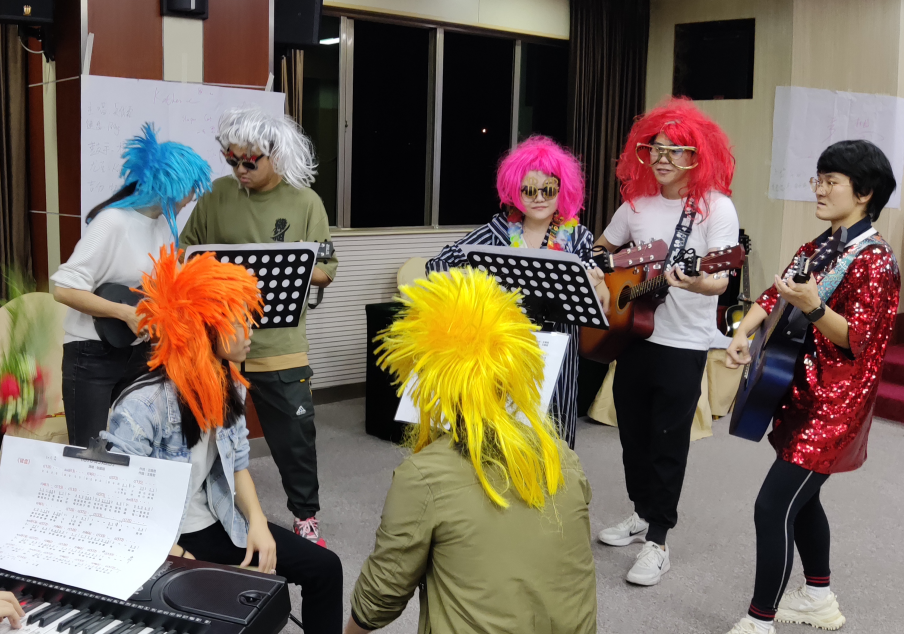 廣州團建游戲-角色模特