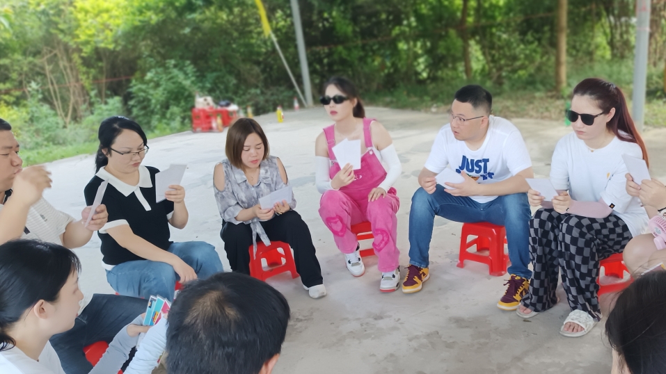 廣州團(tuán)建游戲-坦然面對(duì)